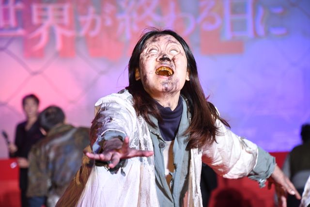 六本木にゾンビ襲来！竹内涼真主演『劇場版　君と世界が終わる日に FINAL』完成披露舞台あいさつ（11枚目）