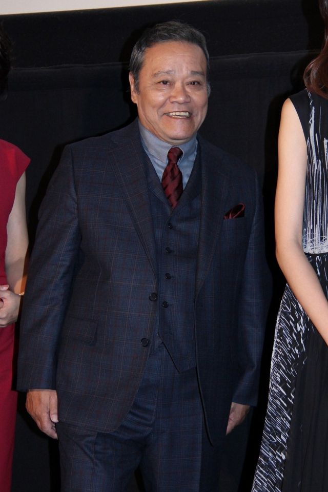 桐谷美玲の大人っぽいドレス姿必見！フォトギャラリー（16枚目）