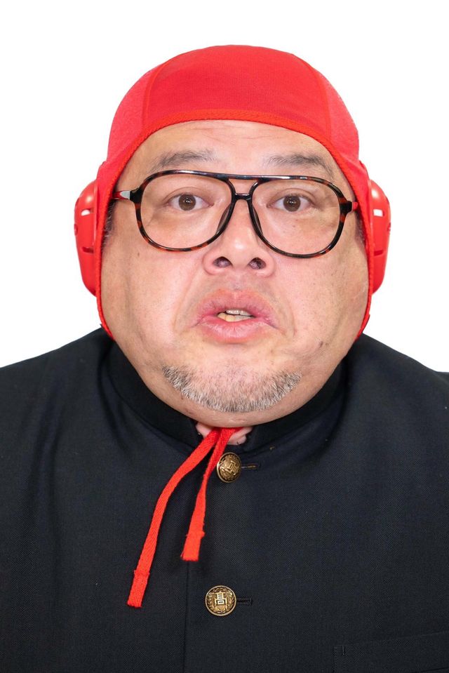 葛飾北斎（勝川春朗）を演じるくっきー！