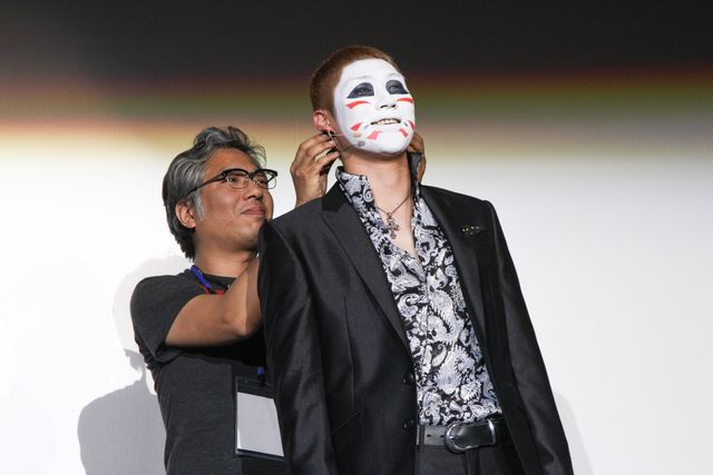 ゴールデンボンバーと8.6秒バズーカーが共演！フォトギャラリー：フォトギャラリー