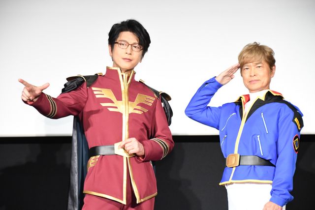 及川光博、機動戦士ガンダム『逆襲のシャア』衣装でシャアに成り切る！（8枚目）