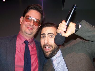 ロマン・コッポラ監督（左）とジェイソン・シュワルツマン