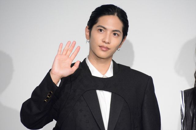 有村架純＆志尊淳がコロナ禍で働く人々の声を聞く！ドキュメンタリー映画『人と仕事』完成報告（15枚目）