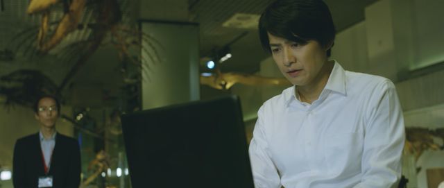 下野紘のシリアスな表情…！映画『クロノス・ジョウンターの伝説』場面写真：フォトギャラリー