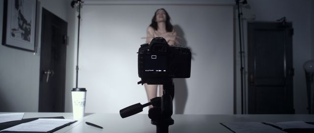 美少女が血まみれ…『セーラ　少女のめざめ』【14枚】（2枚目）