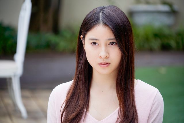 土屋太鳳＆田中圭が見つめる先は…『哀愁しんでれら』場面カット（9枚目）