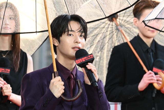 Snow Man目黒蓮、一時帰国でリアルイベント登場！『SAKAMOTO DAYS』公開直前レッドカーペットイベント（9枚目）