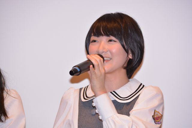 乃木坂46・生駒里奈、母親目の前にド緊張！　画像ギャラリー（3枚目）