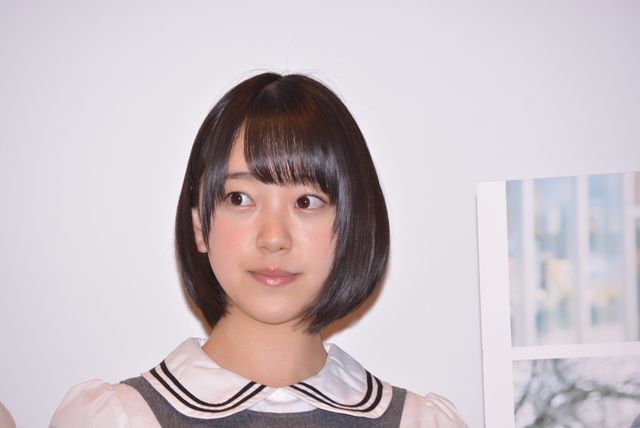 乃木坂46・生駒里奈、母親目の前にド緊張！　画像ギャラリー（6枚目）