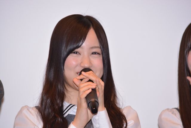 乃木坂46・生駒里奈、母親目の前にド緊張！　画像ギャラリー（14枚目）