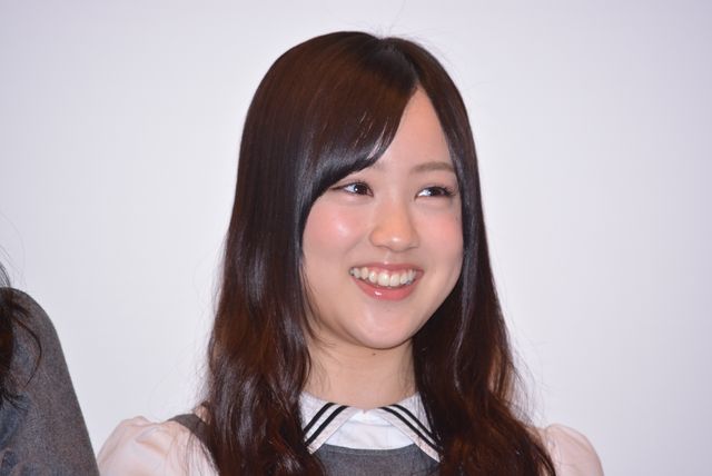 乃木坂46・生駒里奈、母親目の前にド緊張！　画像ギャラリー（15枚目）