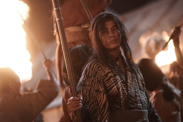 凛々しき長尾謙杜！大泉洋主演『室町無頼』場面写真：フォトギャラリー