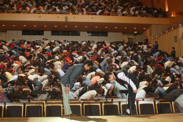 映画『謝罪の王様』ギネス世界記録挑戦イベント 写真ギャラリー（11枚目）