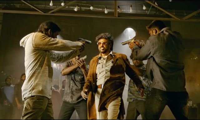 最強お父さんが大暴れ！『ダルバール 復讐人』場面写真：フォトギャラリー