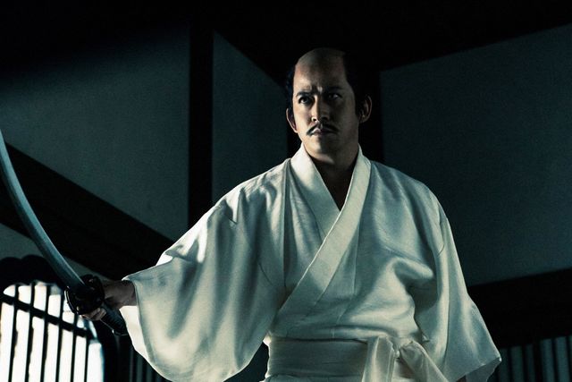 血まみれの信長…「どうする家康」本能寺の変場面写真（8枚目）