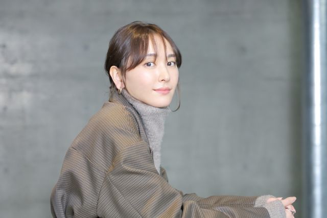 癒やしのガッキースマイル！新垣結衣撮りおろし＜8枚＞（4枚目）