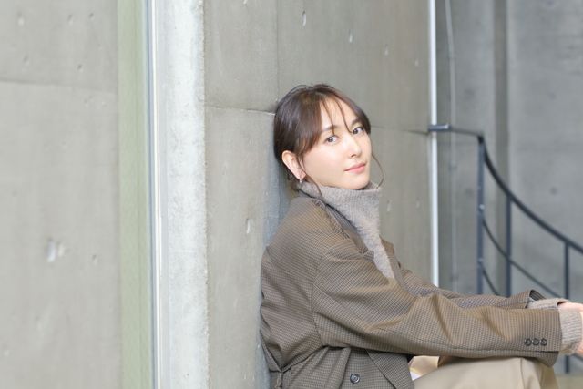 癒やしのガッキースマイル！新垣結衣撮りおろし＜8枚＞（6枚目）