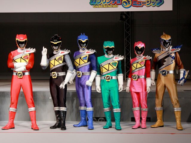 『劇場版 仮面ライダーウィザード イン マジックランド』『劇場版 獣電戦隊キョウリュウジャー ガブリンチョ・オブ・ミュージック』製作会見ギャラリー（22枚目）