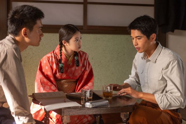 困惑した表情ののぶ（今田美桜）…朝ドラ「あんぱん」第16回（4枚目）