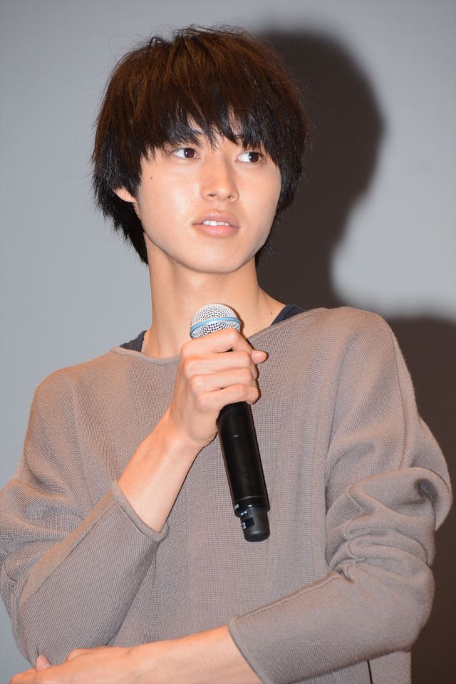 山崎賢人＆土屋太鳳、部屋着姿でこたつ!?『orange－オレンジ－』試写会イベントフォトギャラリー（8枚目）