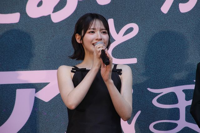 鎮西寿々歌、“だぁれかさん”乱入に戦慄…！『だぁれかさんとアソぼ？』階段セレモニー（16枚目）