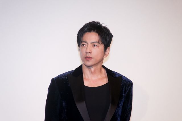 上戸彩、美麗ドレスで魅了『沈黙の艦隊　北極海大海戦』完成披露舞台あいさつ：フォトギャラリー