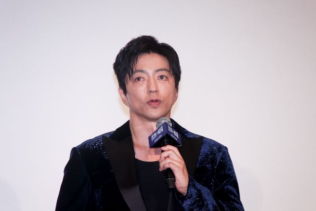 上戸彩、美麗ドレスで魅了『沈黙の艦隊　北極海大海戦』完成披露舞台あいさつ（12枚目）