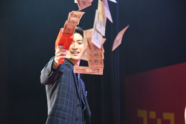 長澤まさみ『コンフィデンスマンJP』ワールドプレミア（6枚目）