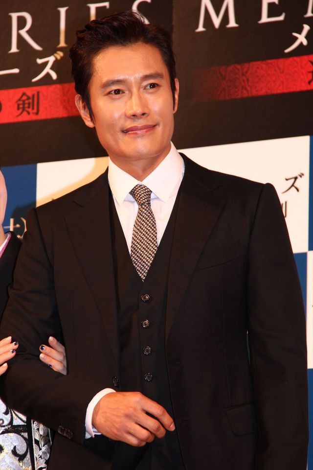 イ・ビョンホン来日に坂本冬美歓喜！『メモリーズ　追憶の剣』イベントフォトギャラリー（18枚目）