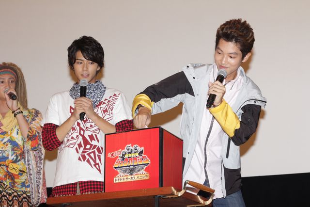 ゴーカイジャー登場回の裏話！『劇場版　動物戦隊ジュウオウジャー　ドキドキサーカスパニック！』舞台あいさつフォトギャラリー（10枚目）