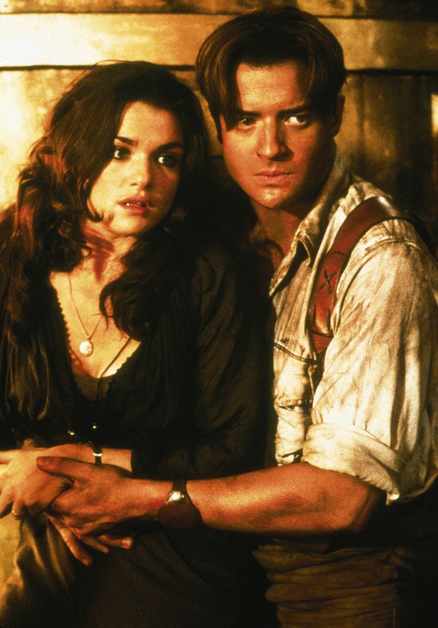 映画『ハムナプトラ2／黄金のピラミッド』（2001）でのレイチェル・ワイズ＆ブレンダン・フレイザー