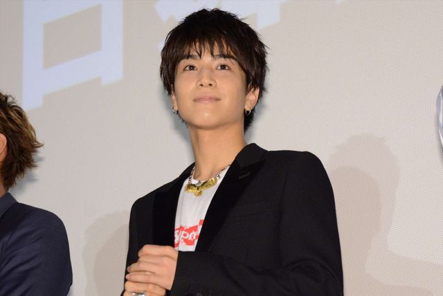 カッケー！『HiGH&LOW THE MOVIE 2 / END OF SKY』初日舞台あいさつ（5枚目）