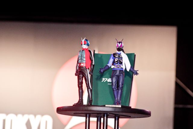 『シン・ウルトラマン』樋口真嗣監督＆前田真宏がゲスト登場！「東京コミコン2024」斎藤工主催ステージ（2枚目）