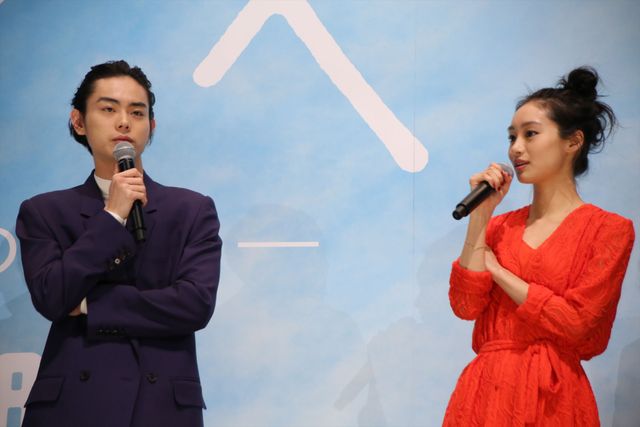 松坂桃李、菅田将暉なかよさそう！映画『キセキ　－あの日のソビト－』完成披露舞台あいさつ ギャラリー（6枚目）