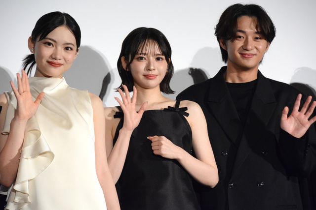 FRUITS ZIPPER鎮西寿々歌、黒ドレスで登壇！主演ホラー『だぁれかさんとアソぼ？』完成披露舞台挨拶（2枚目）