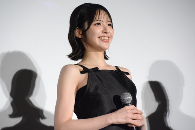 FRUITS ZIPPER鎮西寿々歌、黒ドレスで登壇！主演ホラー『だぁれかさんとアソぼ？』完成披露舞台挨拶（3枚目）