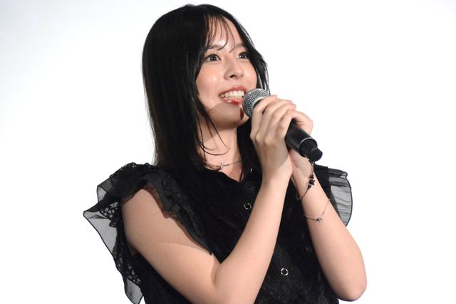 FRUITS ZIPPER鎮西寿々歌、黒ドレスで登壇！主演ホラー『だぁれかさんとアソぼ？』完成披露舞台挨拶（9枚目）