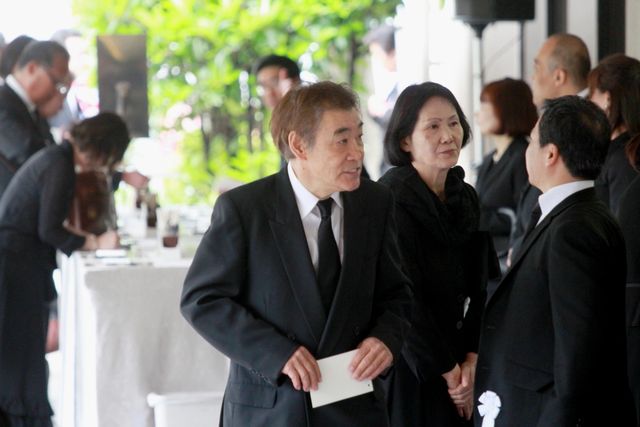 「あまちゃん」キャストも参列「蟹江敬三さんのお別れの会」ギャラリー（31枚目）