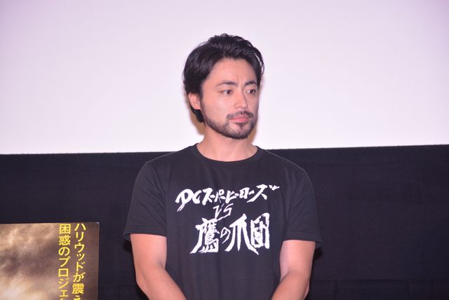 山田孝之ら“予算崩壊”Tシャツで登場！『DCスーパーヒーローズ vs 鷹の爪団』初日（3枚目）