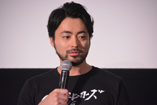 山田孝之ら“予算崩壊”Tシャツで登場！『DCスーパーヒーローズ vs 鷹の爪団』初日（15枚目）