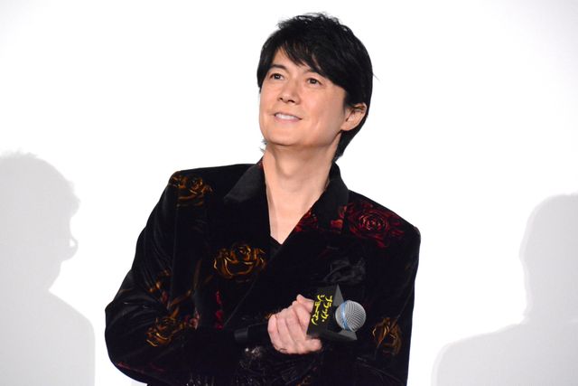 福山雅治、有村架純らと華麗に登場！『ブラック・ショーマン』初日舞台挨拶（10枚目）