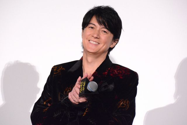 福山雅治、有村架純らと華麗に登場！『ブラック・ショーマン』初日舞台挨拶（13枚目）