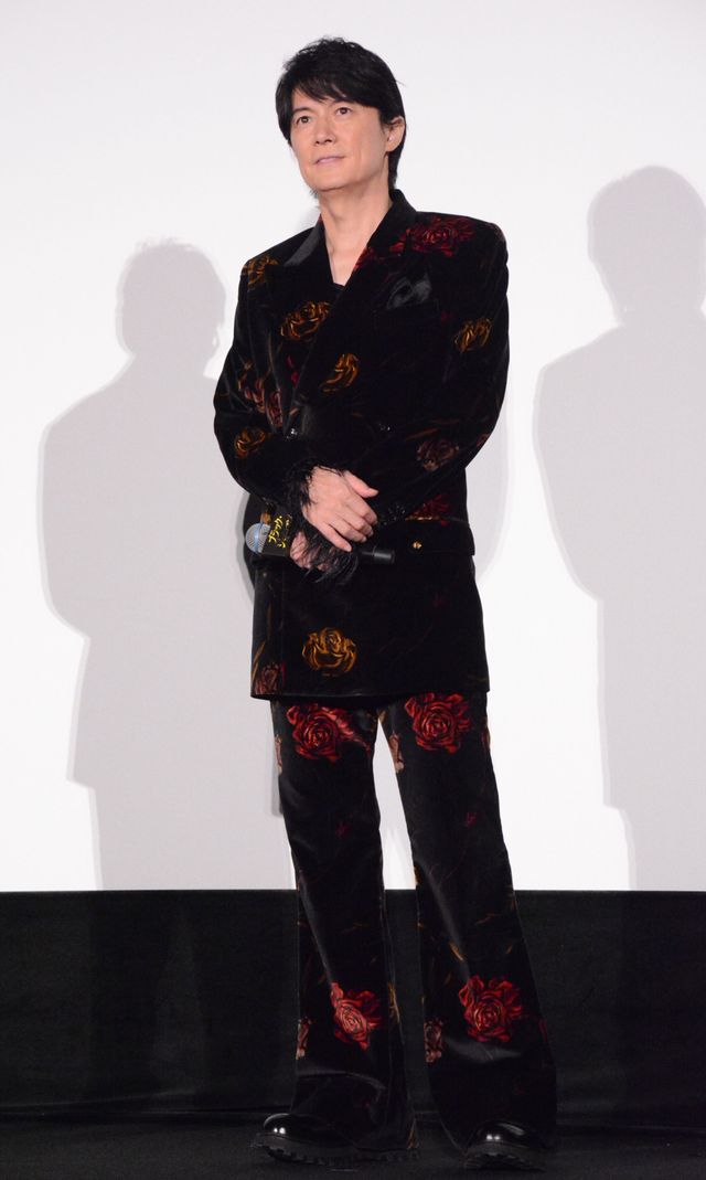 福山雅治、有村架純らと華麗に登場！『ブラック・ショーマン』初日舞台挨拶（15枚目）