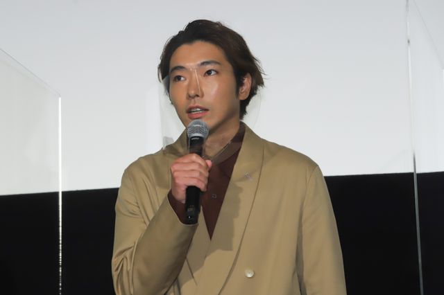 黒木華、柄本佑、奈緒ら登壇！『先生、私の隣に座っていただけませんか？』公開記念舞台あいさつ（8枚目）