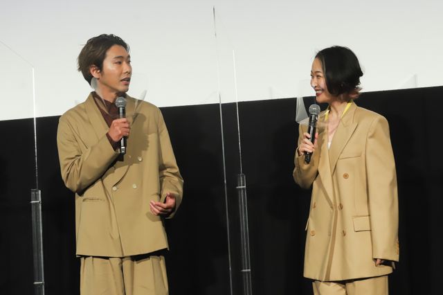 黒木華、柄本佑、奈緒ら登壇！『先生、私の隣に座っていただけませんか？』公開記念舞台あいさつ（11枚目）