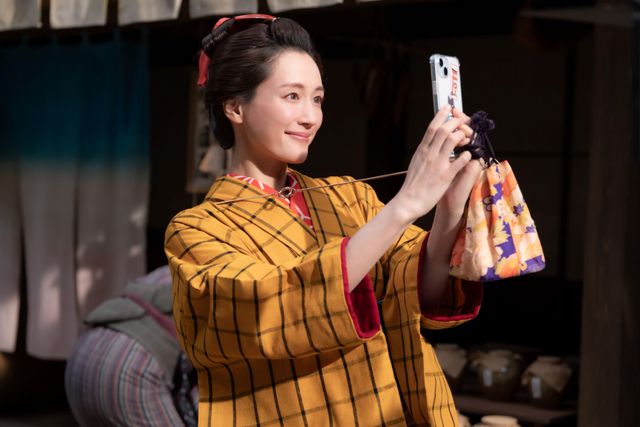 「べらぼう」綾瀬はるかの九郎助稲荷が町娘＆武士に変身＜13枚＞：フォトギャラリー