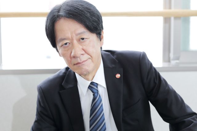 「相棒」屈指の人気キャラ！伊丹憲一役・川原和久インタビュー撮り下ろしカット（8枚目）