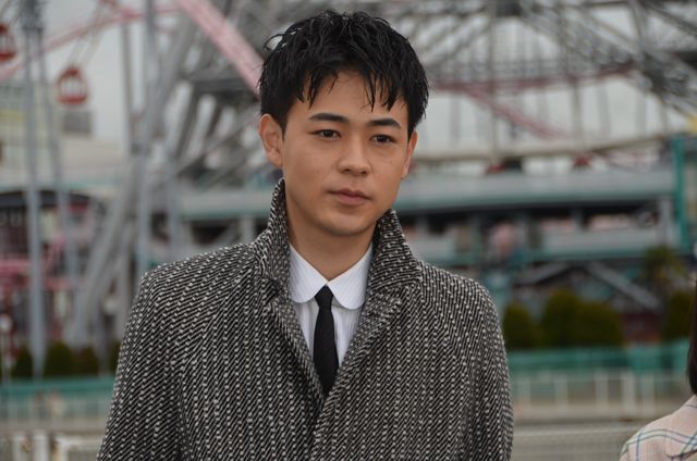 浜辺美波のキュートな笑顔！ドラマ「アリバイ崩し承ります」制作発表記者会見（11枚目）