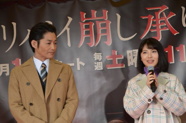 浜辺美波のキュートな笑顔！ドラマ「アリバイ崩し承ります」制作発表記者会見（16枚目）