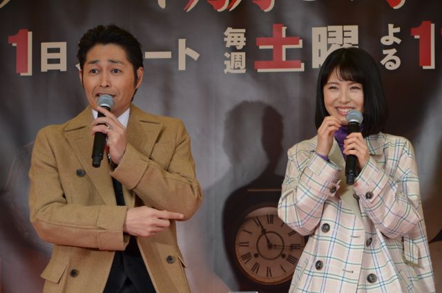 浜辺美波のキュートな笑顔！ドラマ「アリバイ崩し承ります」制作発表記者会見（25枚目）